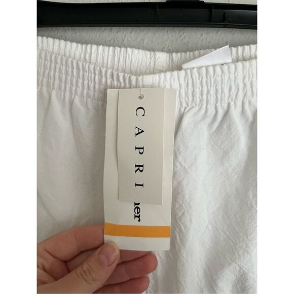 Alfred Dunner Woman White Elastic Waist Cotton Capri Pant, Size 24W - Picture 4 of 7